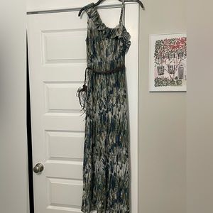 Mudd maxi dress size large